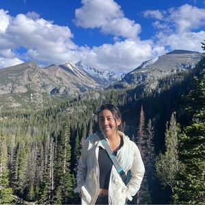 Meet your Posher, Cecilia